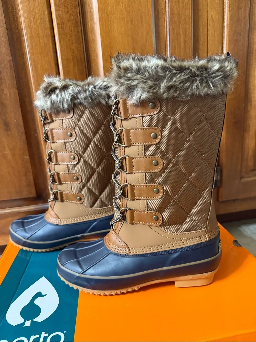 Sporto Women's Tan and Navy Faux-Fur Waterproof Snow Boots